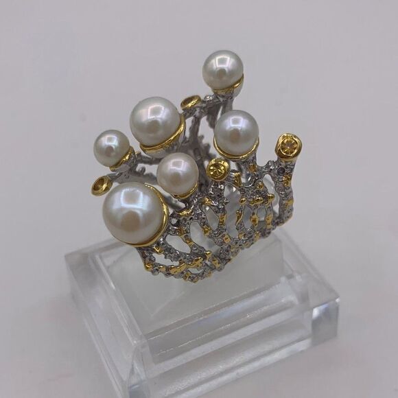 NWOT, hard/clam shell/wristlet/cross body purse/bag, champagne colour, crystals - Picture 12 of 13